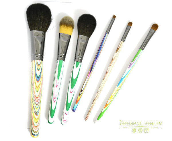 化妆刷套装如何通过刷毛密度优化上妆均匀度