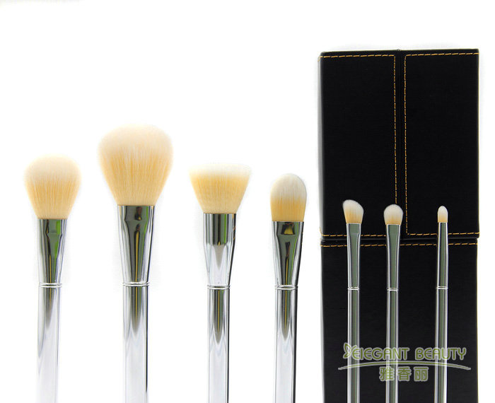 化妆刷定制的价格解析：定制刷具到底值不值得？